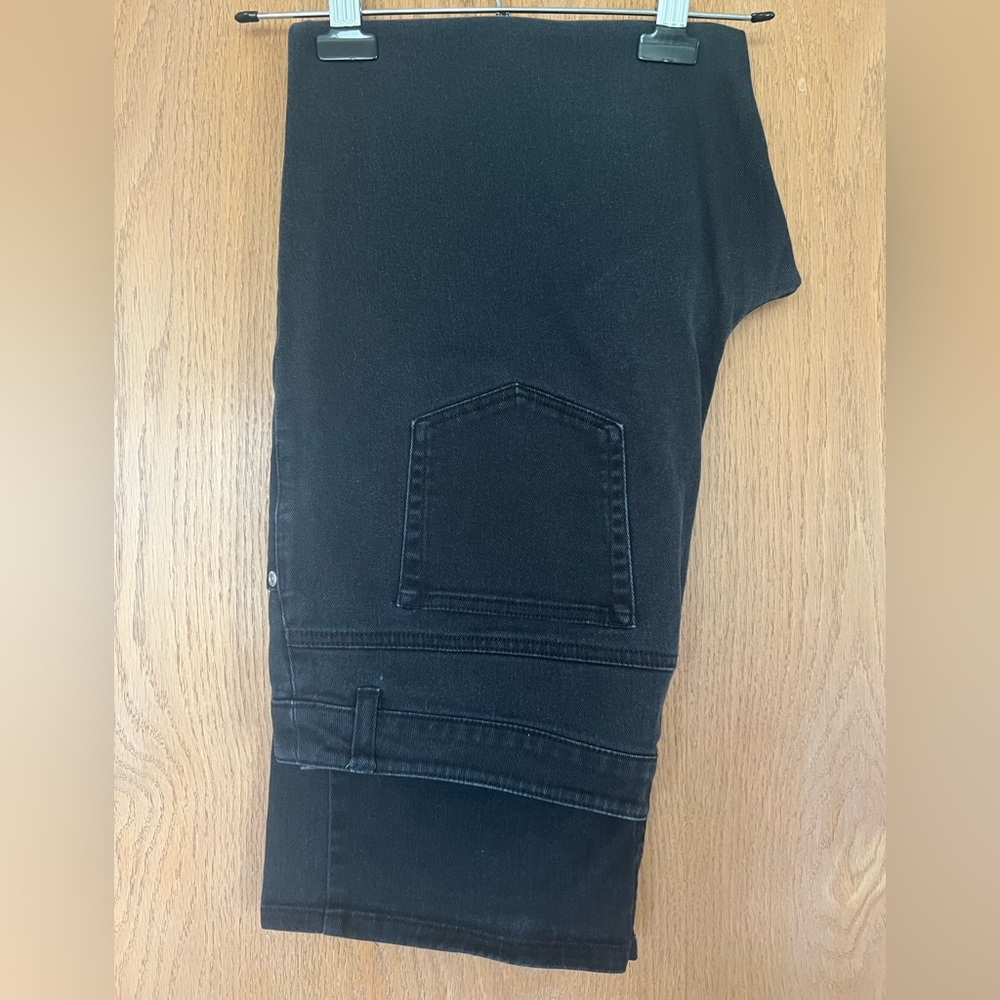 Jones New York Sport Jeans, black/dark grey, women’s size 14 with shape control
